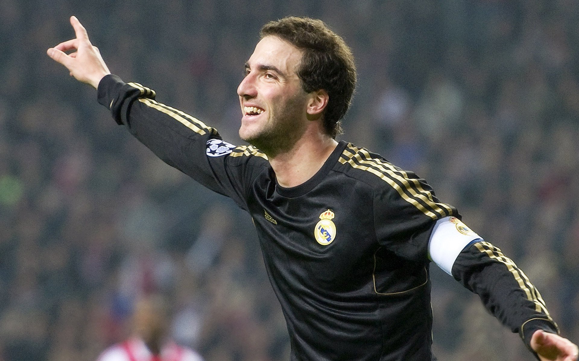 “中国泳坛新星彭尤：蝶泳自由泳双项进步神速”